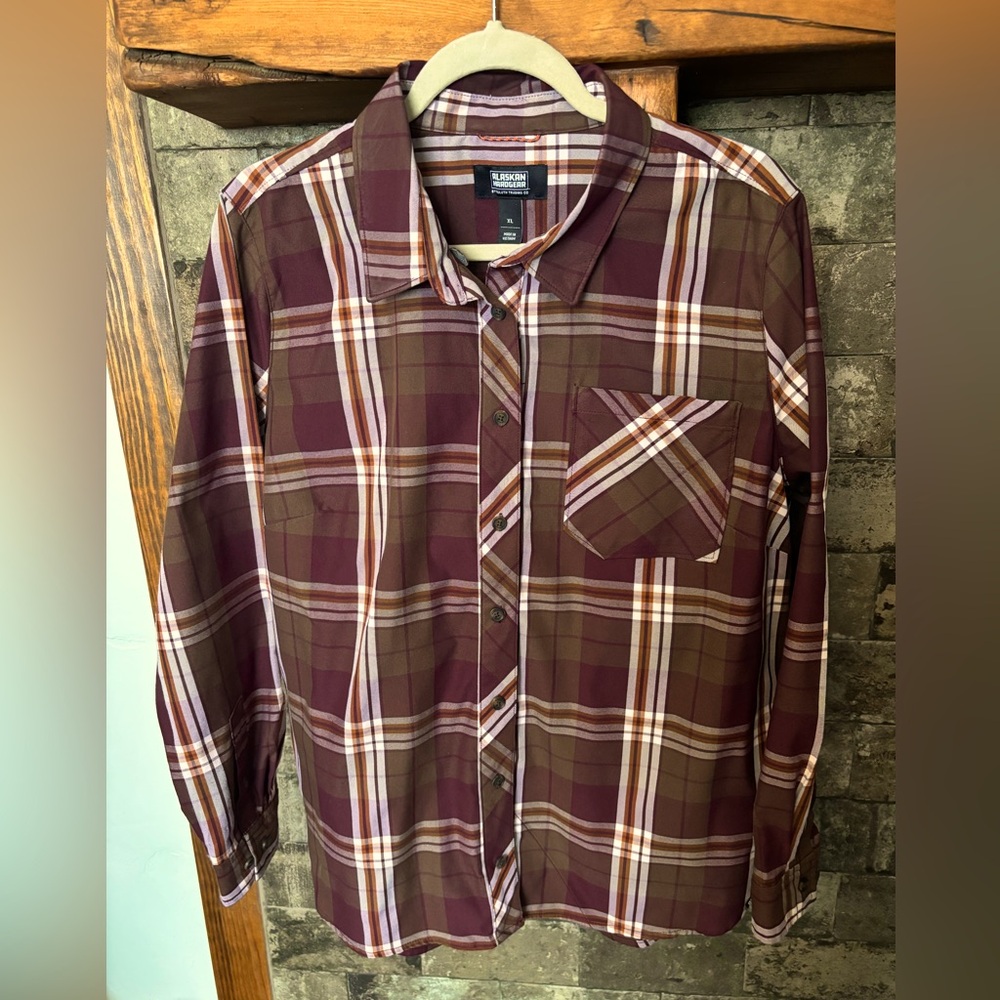 Duluth Trading Company Alaskan Hardgear Bitterroot shirt